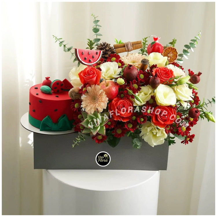 باکس گل و کیک شب یلدا| ویوا فلورا شاپ